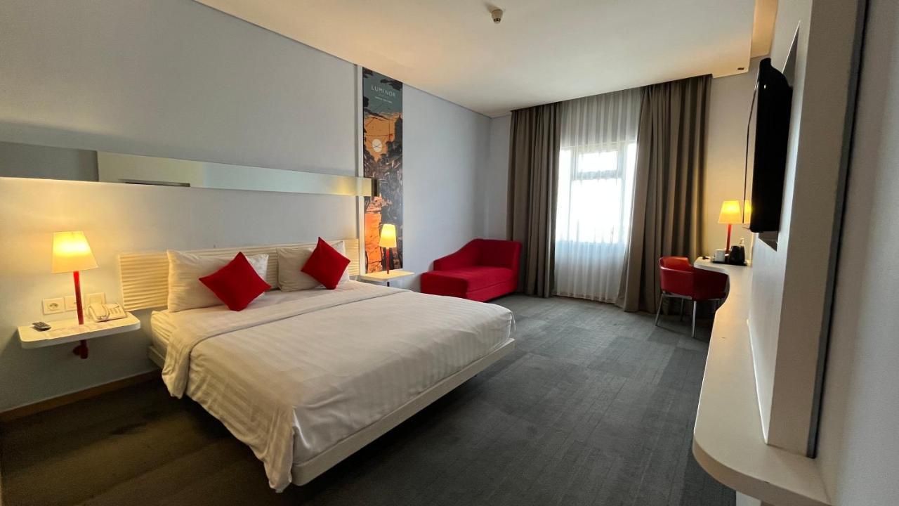 Luminor Hotel Metro Indah - Bandung By Wh Cicadas Экстерьер фото
