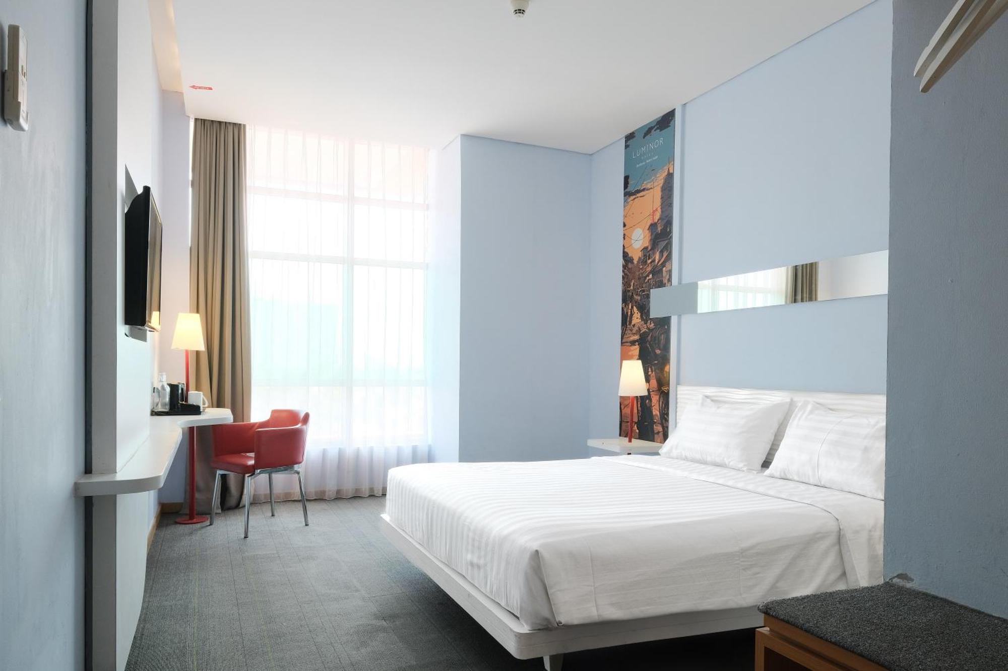 Luminor Hotel Metro Indah - Bandung By Wh Cicadas Экстерьер фото