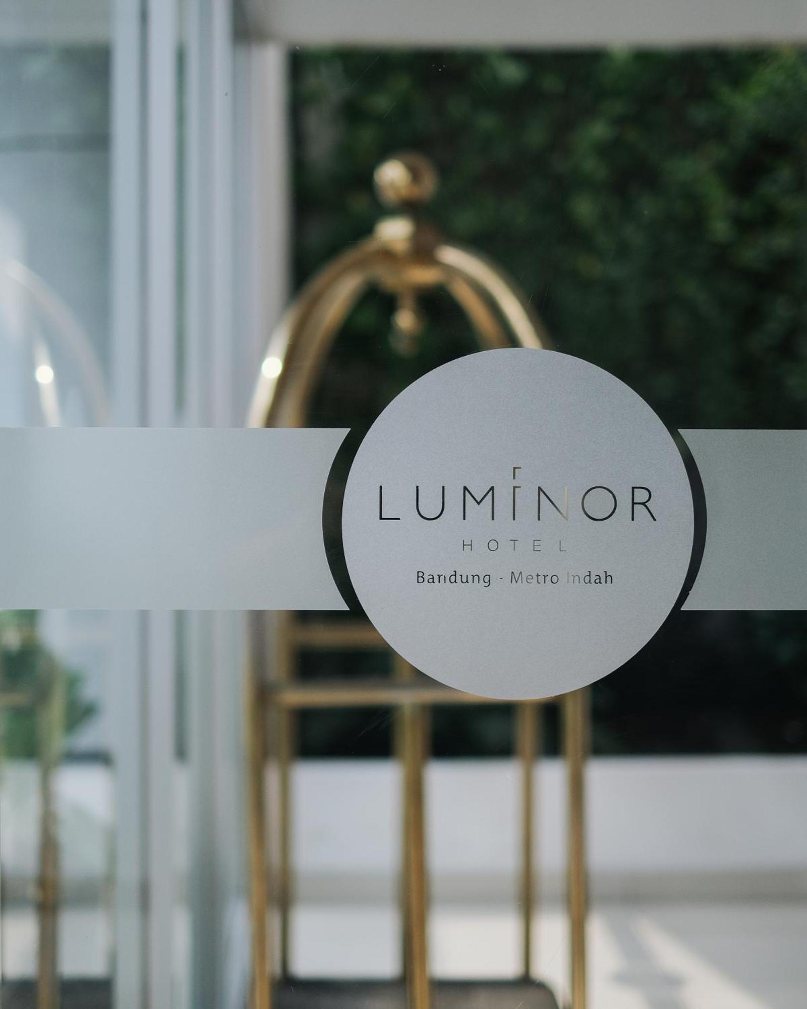 Luminor Hotel Metro Indah - Bandung By Wh Cicadas Экстерьер фото